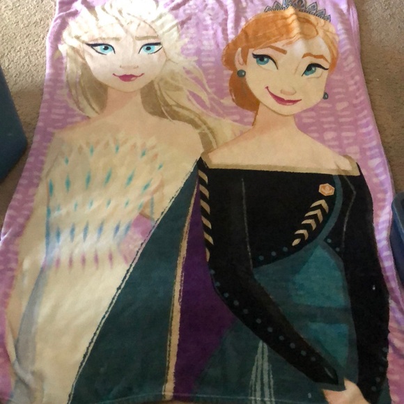 Disney Other - Disney Frozen "Sister Love" Kids Throw Blanket 40" x 60"